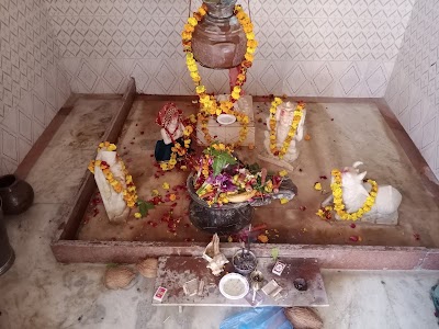Shree Shree 1008 Mayapuri Maharaj Math Mandir