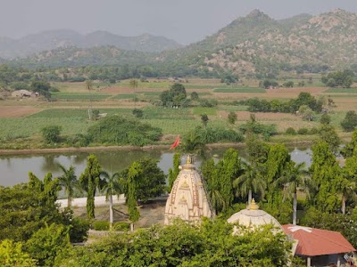Hathidra
