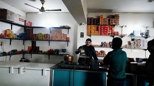 Noor Cafe`