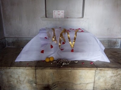 Baba Than Mandir, Loyal