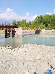 Sakhras