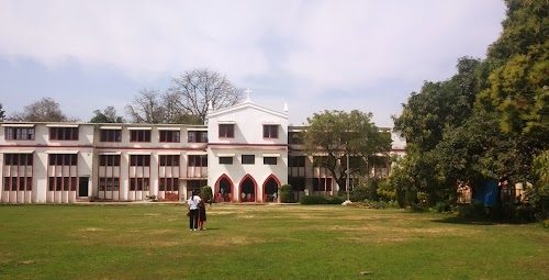 St.Thomas School