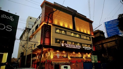 Taj Mahal Hotel
