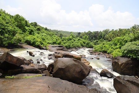 Gundyadka (Nagundi) Falls