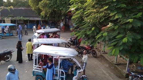 20 Mail Bus Stand