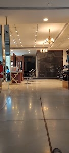 Looks Salon