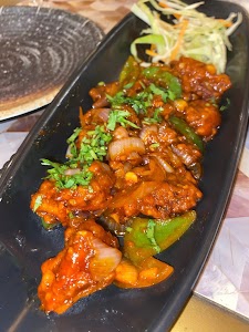 S.H.O.T.S- Cafe & Lounge