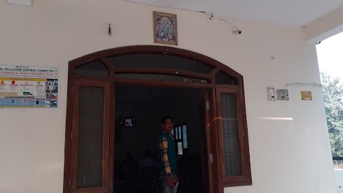 Naresh Max Charitable Hospital ( Dr. Vijay Shankar Singh)