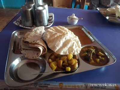 Gujrat Hotel & Restaurant