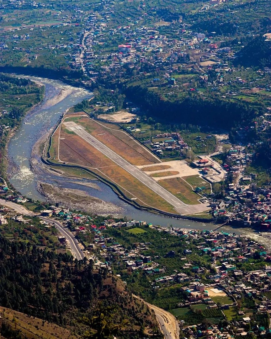Bhuntar Airport