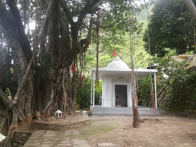 Neem Karori Baba Ashram , Kakrighat