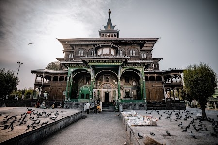 Khanqah-e-Moula