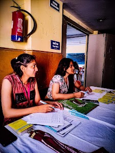 DYAL SINGH COLLEGE