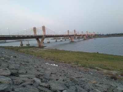 Maktampur