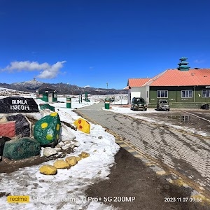 Bumla Pass