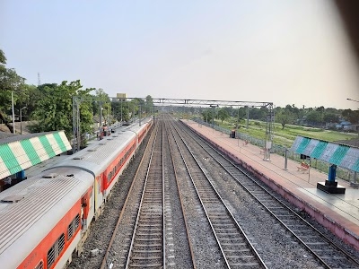 aluabari road Junction Unreseve ticket booking office