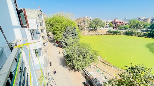 Ghitorni Lake