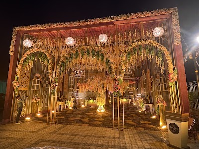 Golden Leaf Resort
