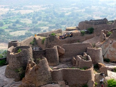 Madakasira Fort
