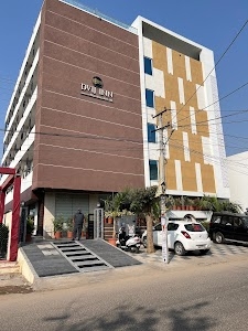 Hotel DVij Inn