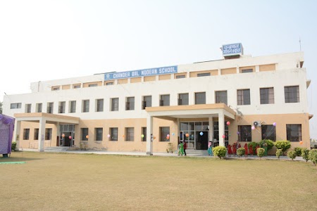 Chander Bal Modern School