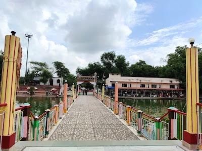 Auriya
