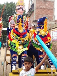 Shri radha krishn panchayti Thakur dwar