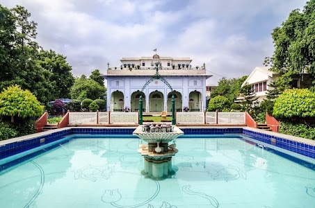 Hotel Diggi Palace