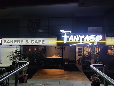 Fantasy Bakery & Cafe (Palasia)