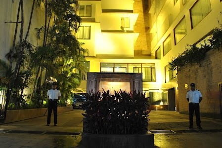 Hotel Dynasty