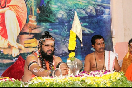 Veertapasvi Mandir Hotgi