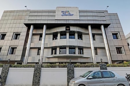 Hotel Shelter Charbagh Lucknow