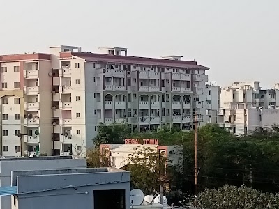Regal Town, Awadhpuri
