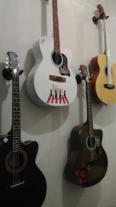 Music Zone, Mirza