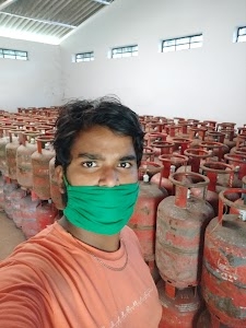 LOKHNATH GAS SERVICE (N.D.D.M ) : ( V. J. P )