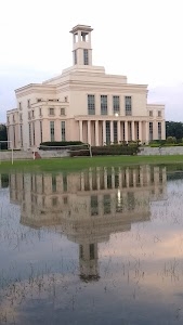 Central Library, Amity University