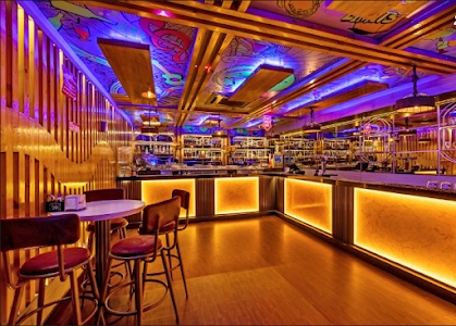 Nolimmits Lounge & Club