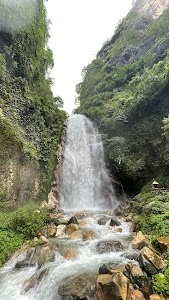 Rupi Raila Waterfall