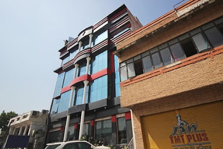 OYO 9388 Yash Hotel