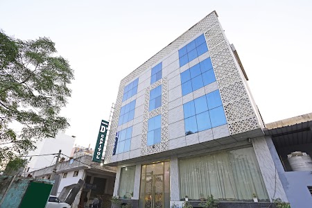 HOTEL D'CAPITOL