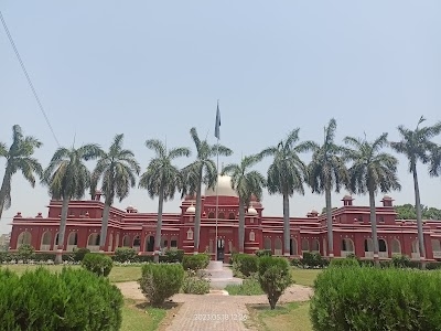 Colvin Taluqdars' College {ISC Wing}