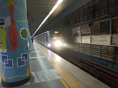 Rabindra Sarovar Metro