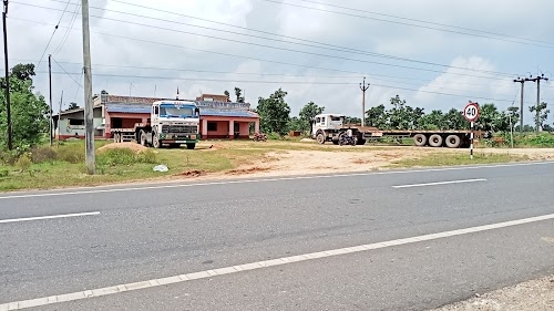 Pabitra Hindu line hotel