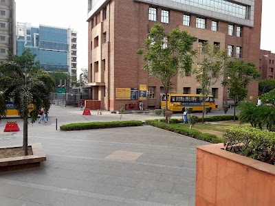 Amity Global Business School, Amity University Campus