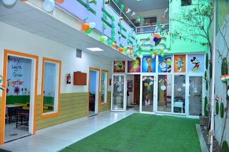 Roget Public School