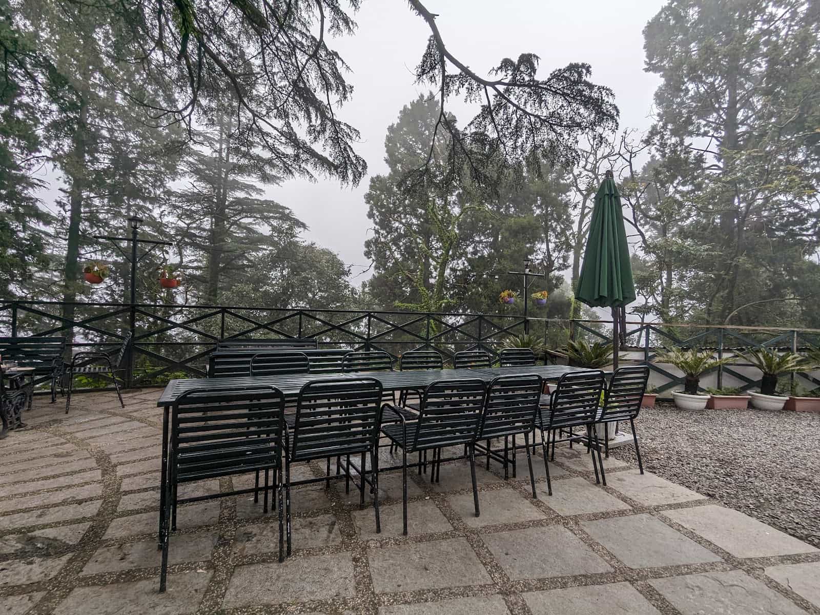 Devdar Woods Cafe