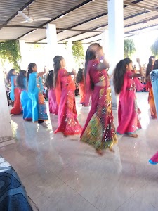 Larsan Chikan Chaka Bhai