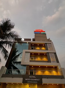 Hotel Modi Samrat