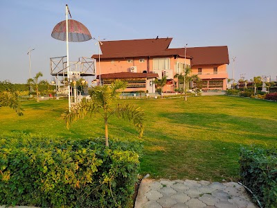 Fun n City Resort