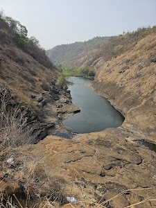 Kalmandavi Waterfall Parking